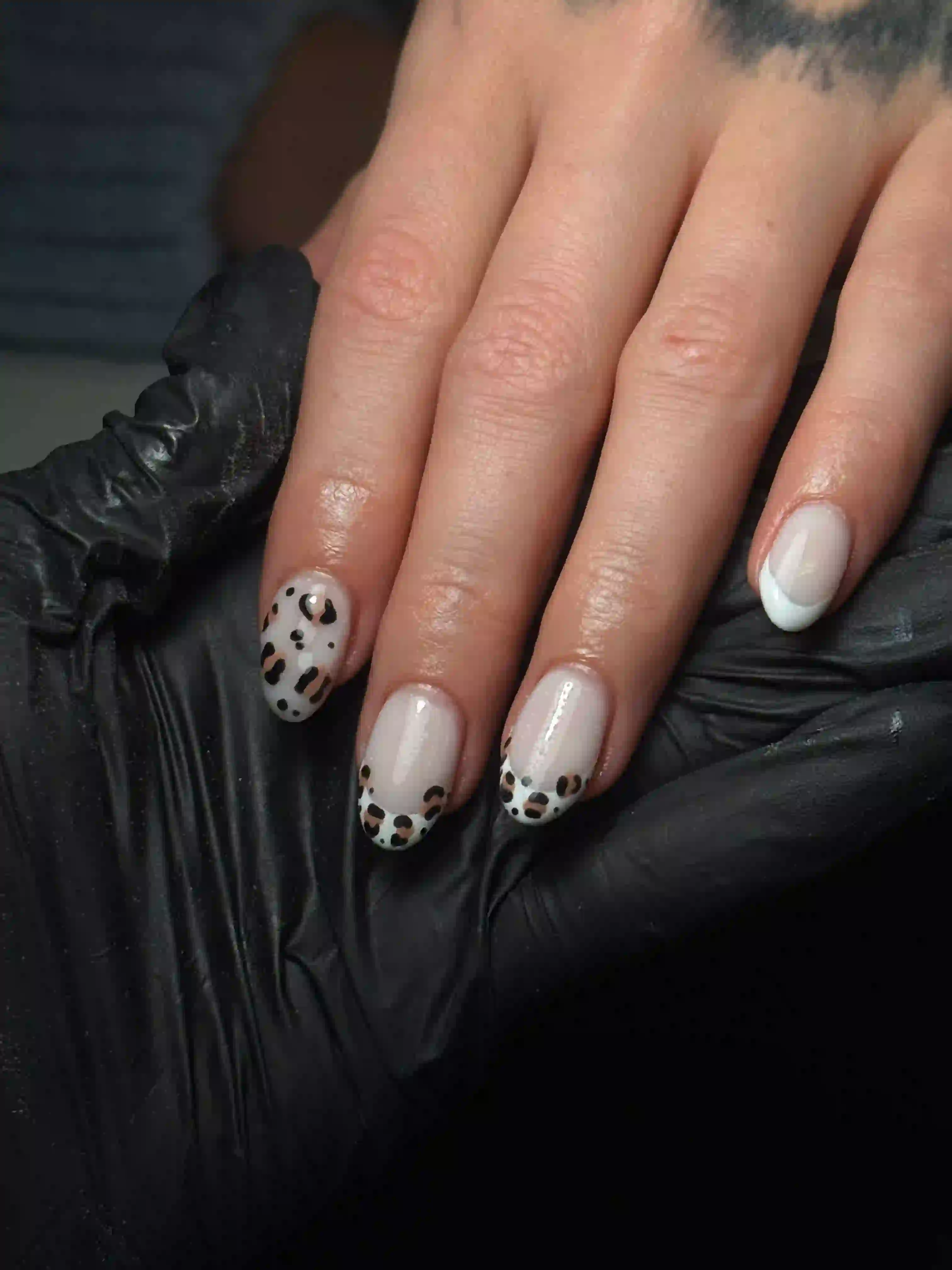 Detail nail art by Jodie Leslie