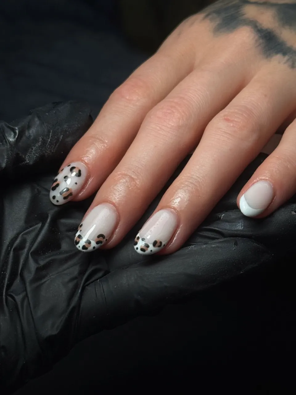Client with builder gel infill by Jodie Leslie.